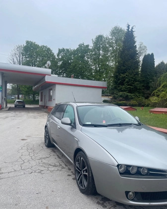 Alfa Romeo 159 cena 15000 przebieg: 269000, rok produkcji 2007 z Drezdenko małe 67